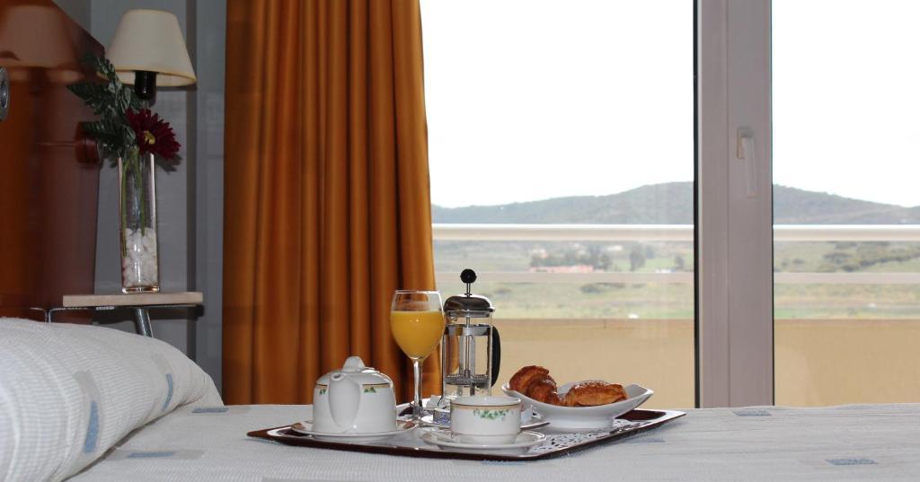Hotel Azar Plasencia Phòng bức ảnh