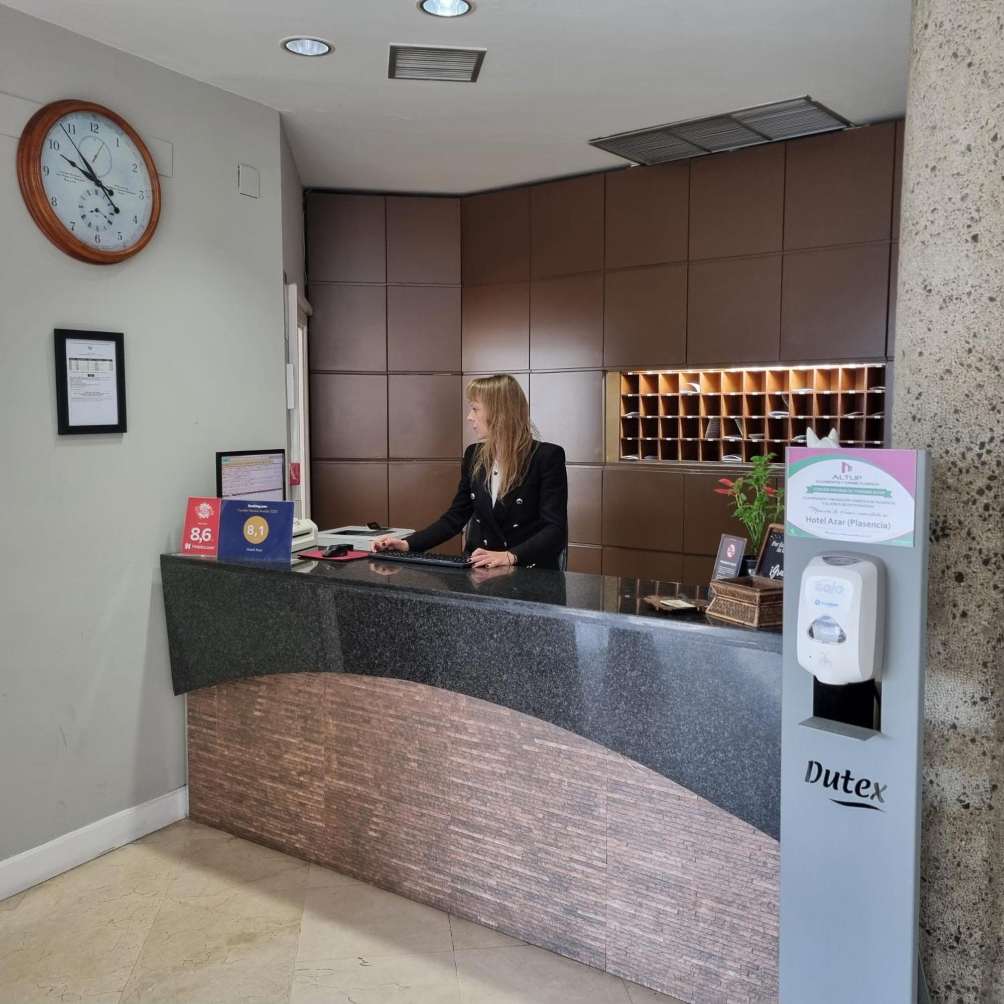 Hotel Azar Plasencia Ngoại thất bức ảnh