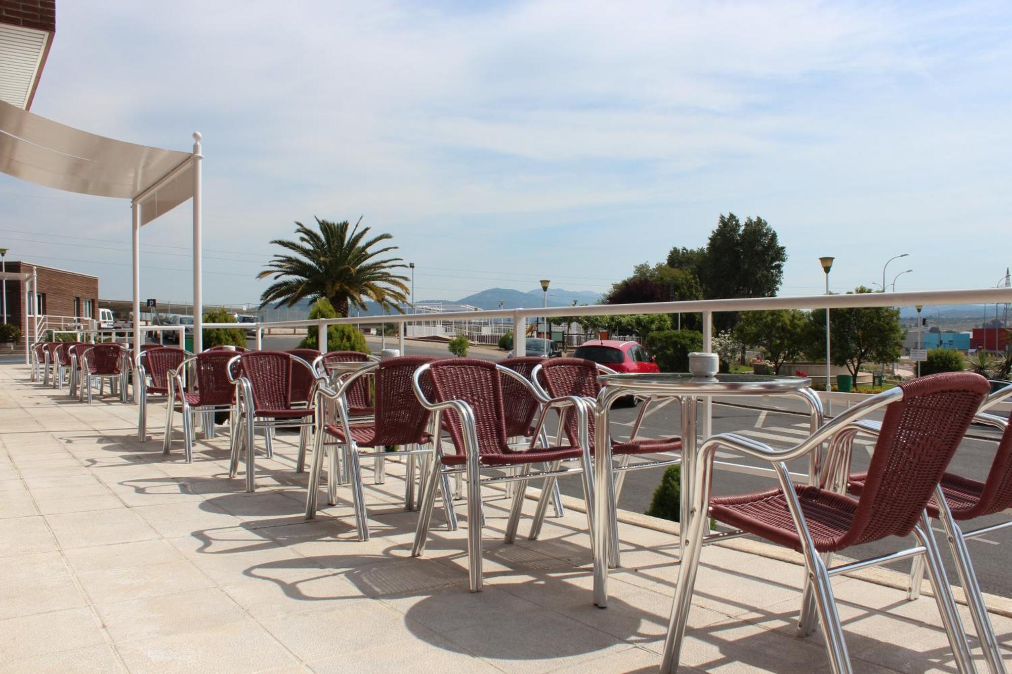 Hotel Azar Plasencia Ngoại thất bức ảnh