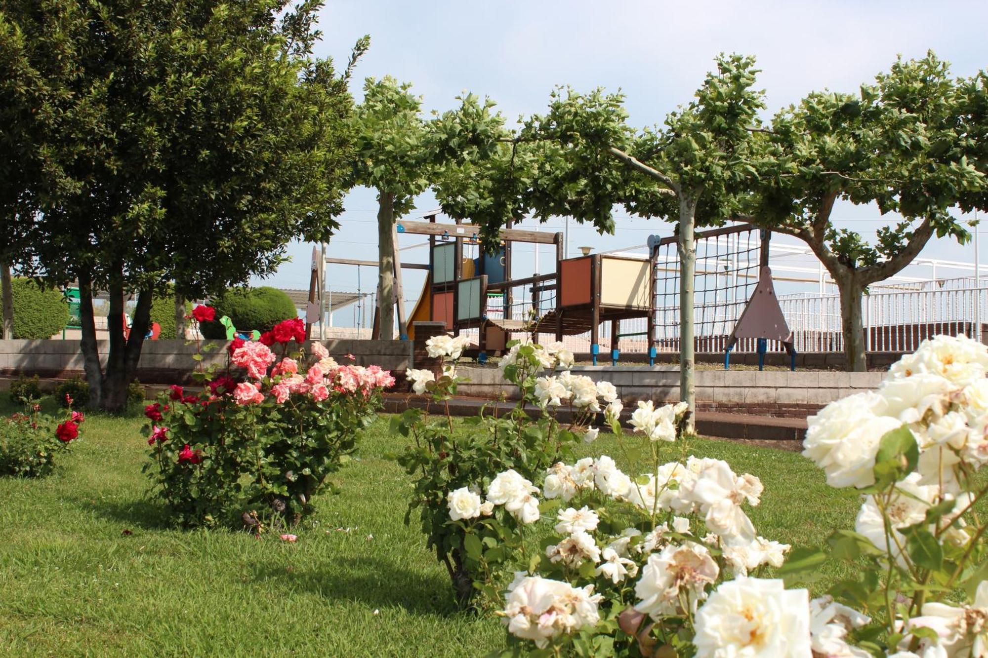Hotel Azar Plasencia Ngoại thất bức ảnh