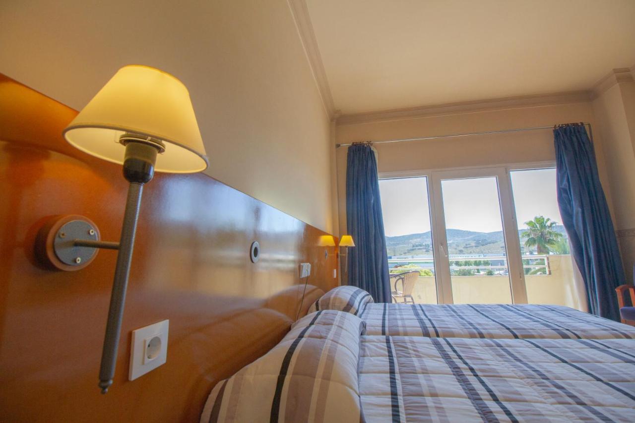 Hotel Azar Plasencia Ngoại thất bức ảnh